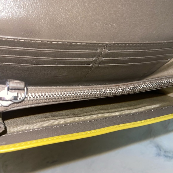 Authentic Celine wallet - Picture 7 of 11